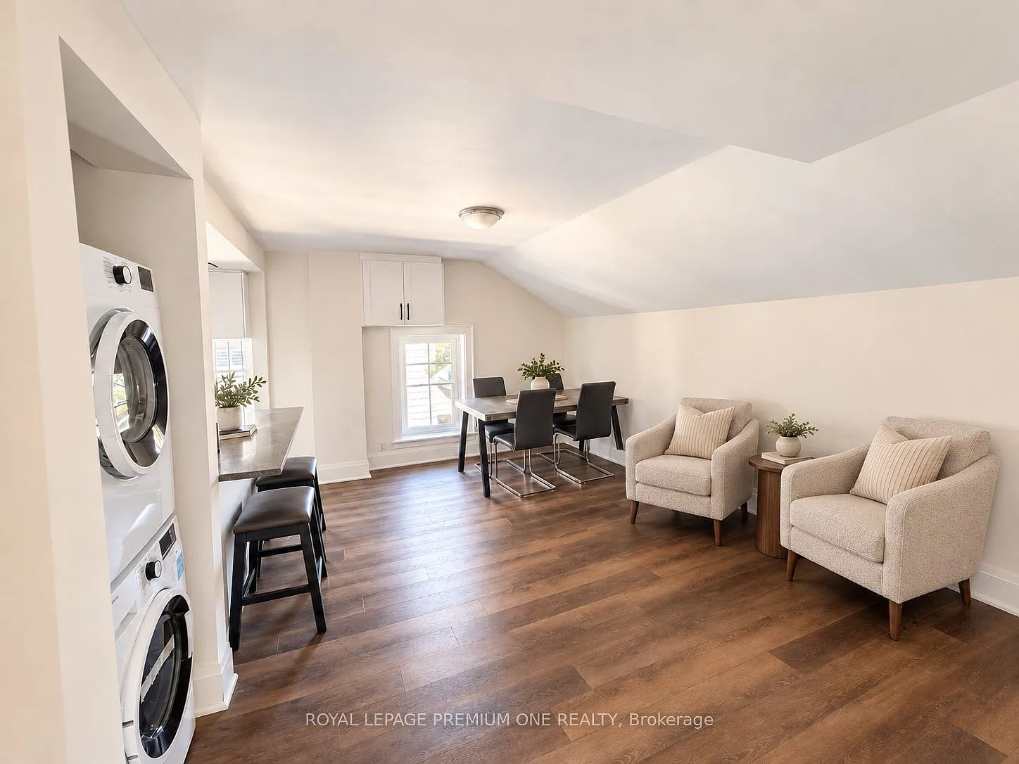 2 bed, $2,550 — Photo 2