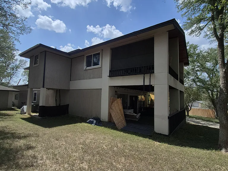 126 Deer Run Dr #B — Photo 2