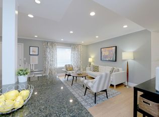 144 Thornton Rd, Chestnut Hill, MA 02467