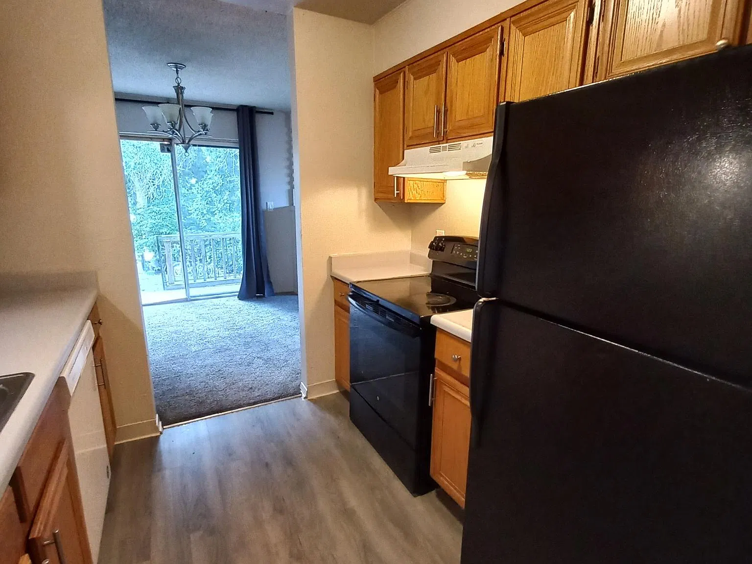 2 bed, 950 sqft, $2,100 — Photo 4