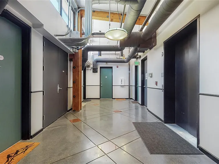 1720 Wynkoop St #411 — Photo 35
