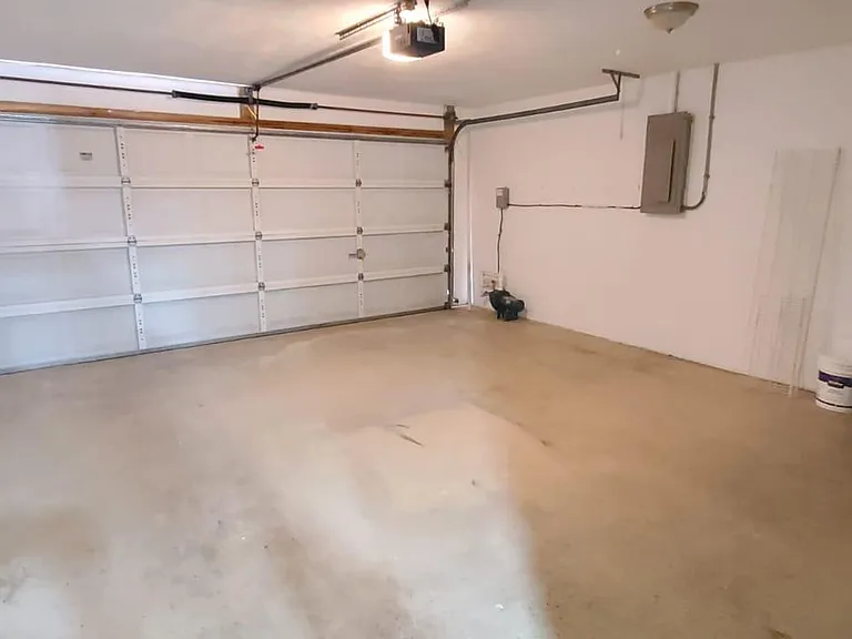 816 Brimfield Ct — Photo 40