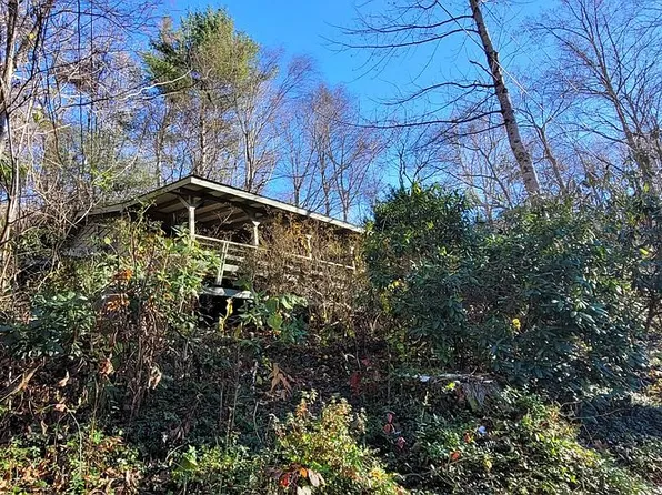 33 Horse Cove Rd, Canton, NC 28716