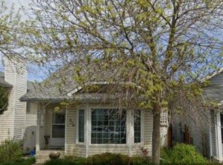 243 S Erin Meadow Close SE, Calgary, AB T2B3E6