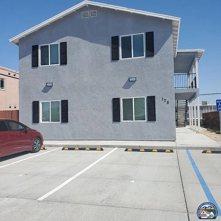 2 bed, 2.0 bath, 880 sqft, $1,500 — Photo 2