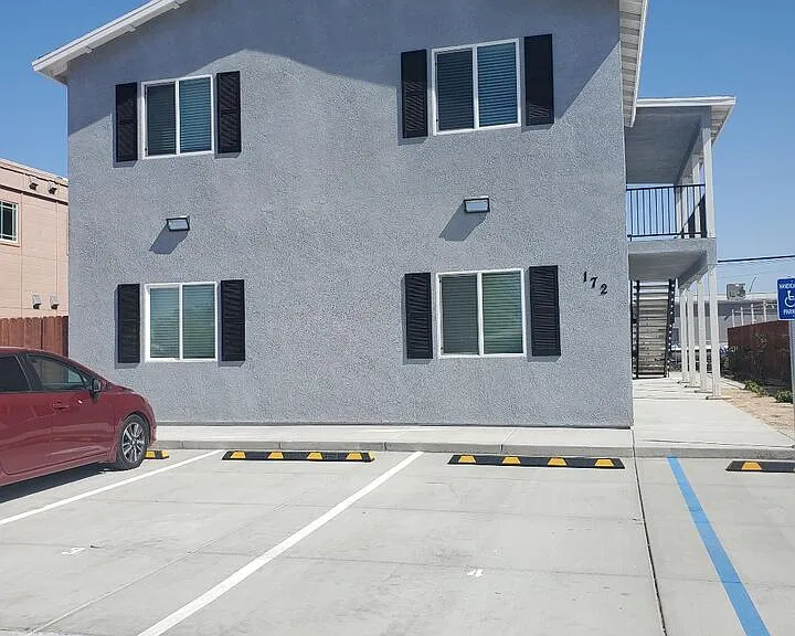 172 W Alamo St #C — Photo 2