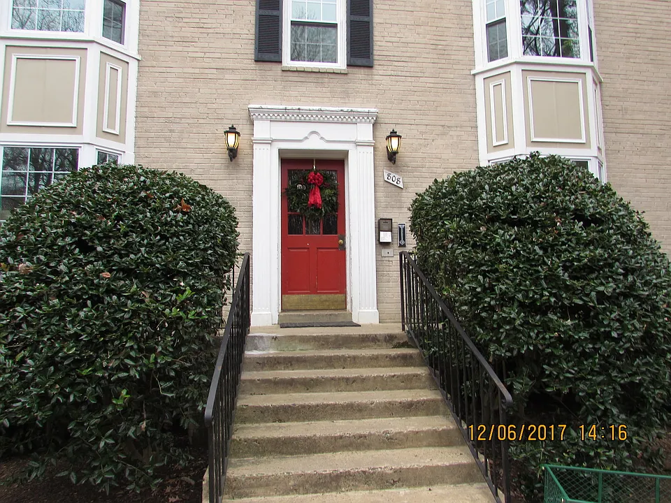 808 S Arlington Mill Dr #303