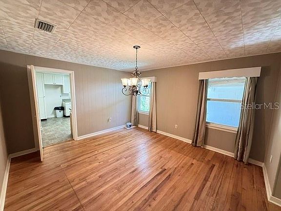 4th image of 331 SW 3RD STREET