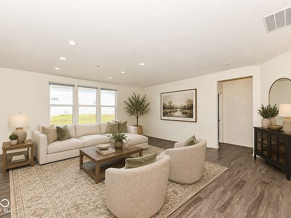 3rd image of 13388 Fielding Way