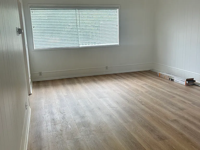 124 W Pedregosa St — Photo 2