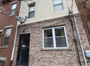 1317 S 8th St #1, Philadelphia, PA