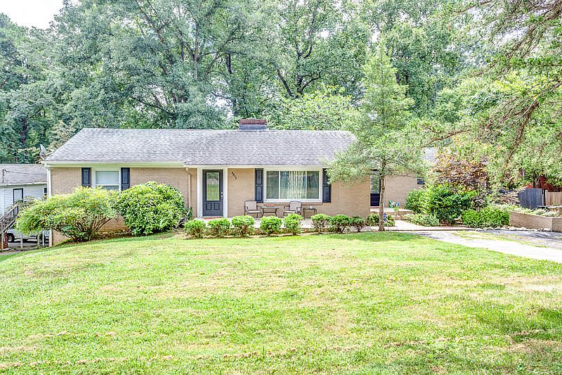 1st image of 4816 Parva Dr