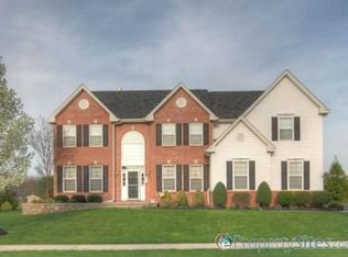 127 Bradford Dr, Schwenksville, PA 19473