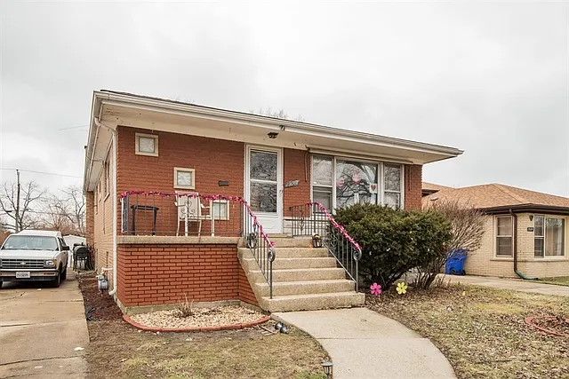 3108 W 118th St photo 1