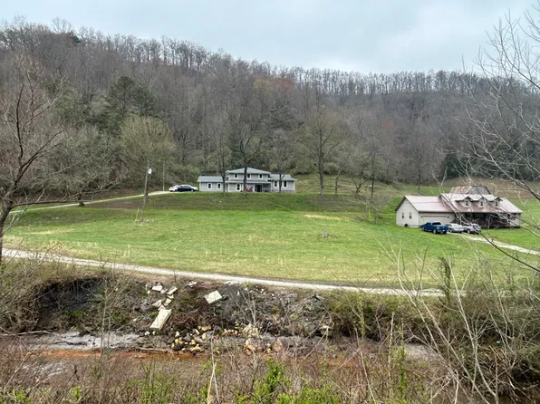 52 Deer Creek Trl, Martin, KY 41649
