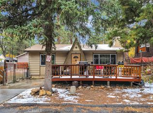 360 Maple Ln, Sugarloaf, CA 92386