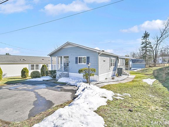 3rd image of 7 Eastview Road