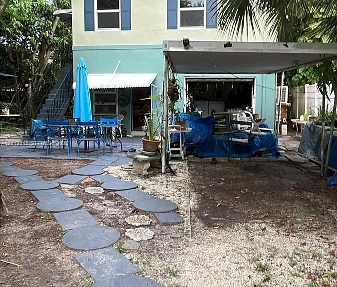 834 SW 11th St #C — Photo 3