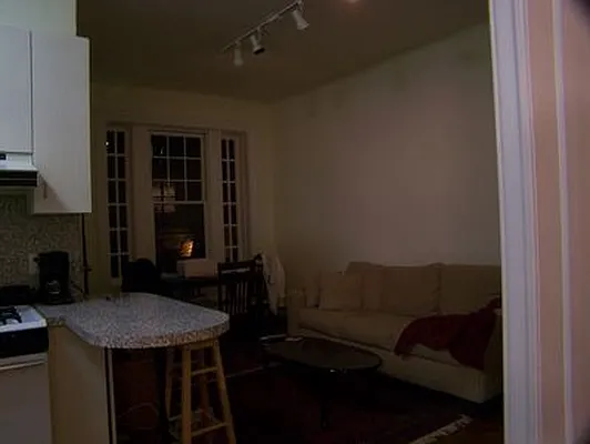Rented by Skygroup Realty | media 23