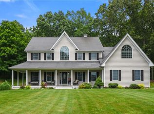 39 Indian Wells Rd, Brewster, NY 10509