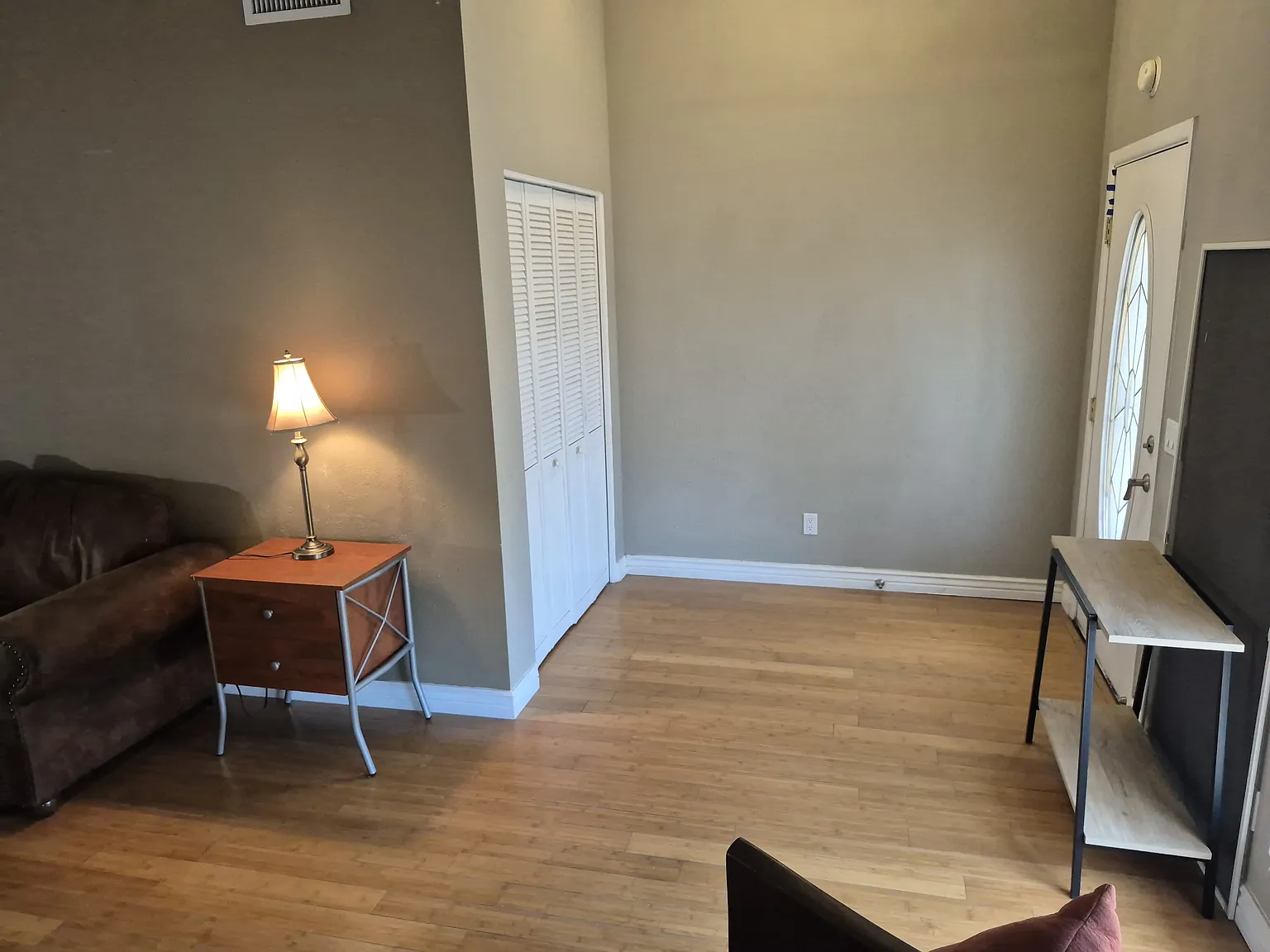 3 bed, 1800 sqft, $2,399 — Photo 3