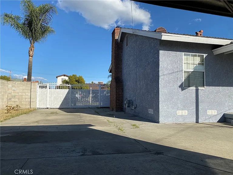 1775 Bonnie Brae St — Photo 12