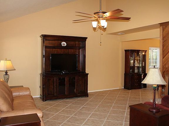 3rd image of 14807 Cypress Meadow Dr
