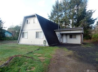 451 Sextans Ave SW, Ocean Shores, WA 98569