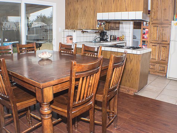 5th image of 4233 Elkhorn Blvd