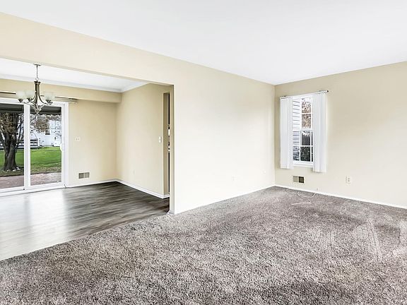 5th image of 1252 Bay Ave
