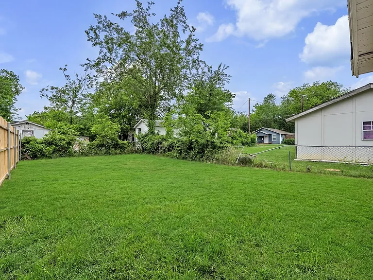 601 Pearson Ave — Photo 10