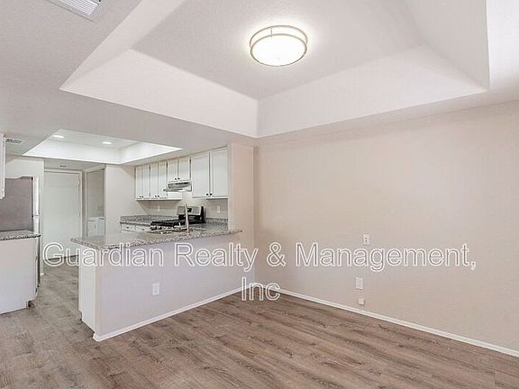 4th image of 4389 S Potter Dr