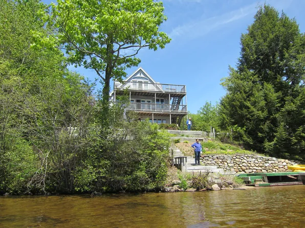 45 Pulaski Dr, Rindge, NH 03461