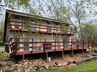 134 9th Ave, Baraboo, WI 53913