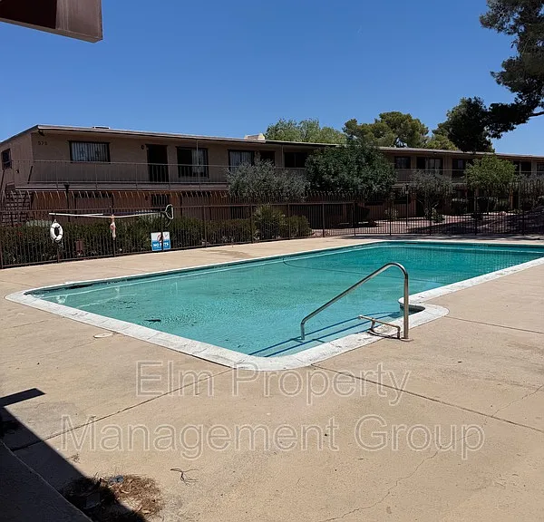 615 S Royal Crest Cir #24 — Photo 9