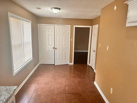 5th image of 7391 Hollorn Ln