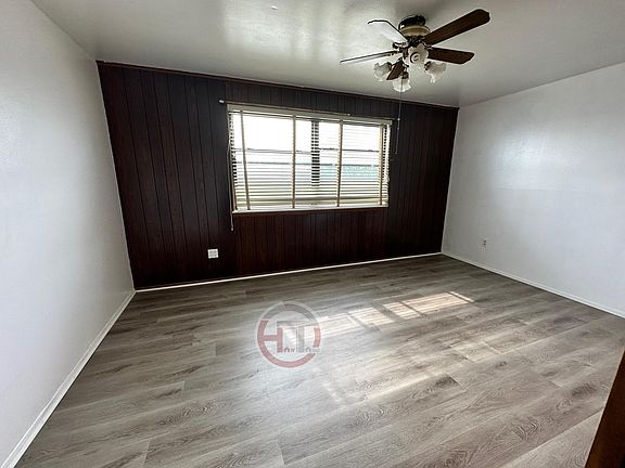 4th image of 1635 Mayflower Ave