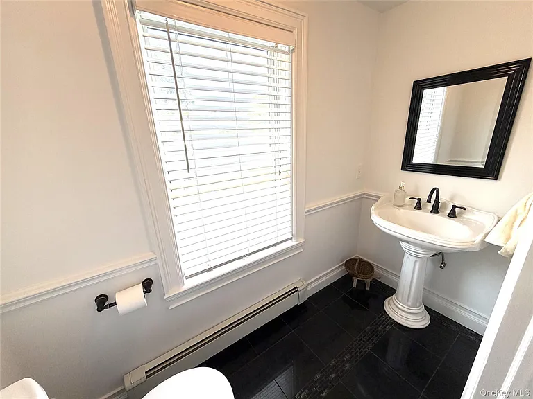 411 Elm St — Photo 9