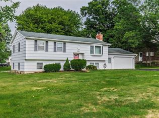 4001 Ontario Center Rd, Walworth, NY 14568