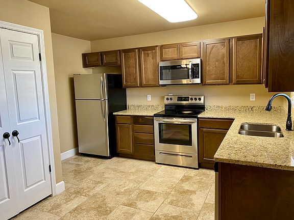 4th image of 154 W Northaven St