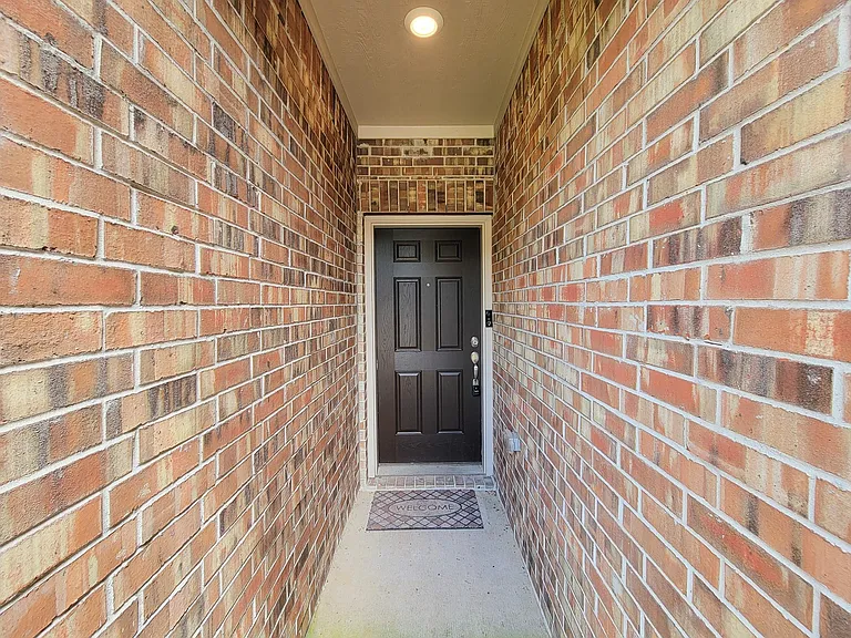 10793 Castle Rock Dr — Photo 3