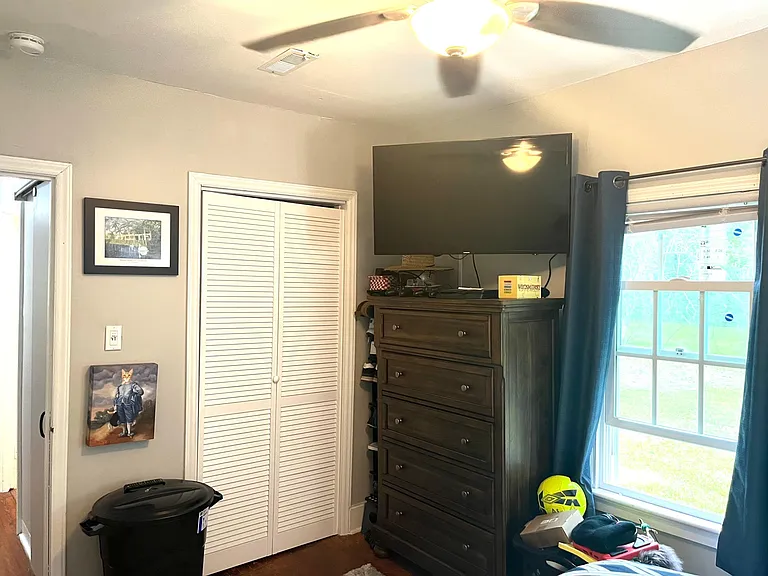 4 Briggs Ave — Photo 19