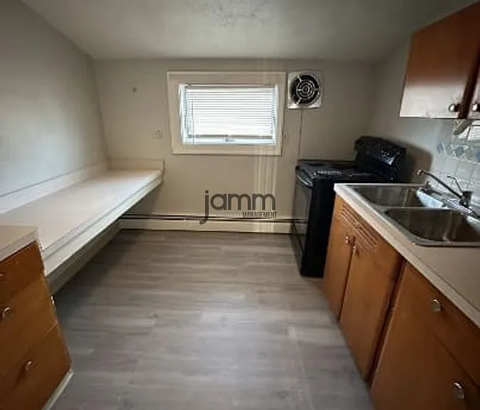14724 Clifton Blvd #LOFT — Photo 3