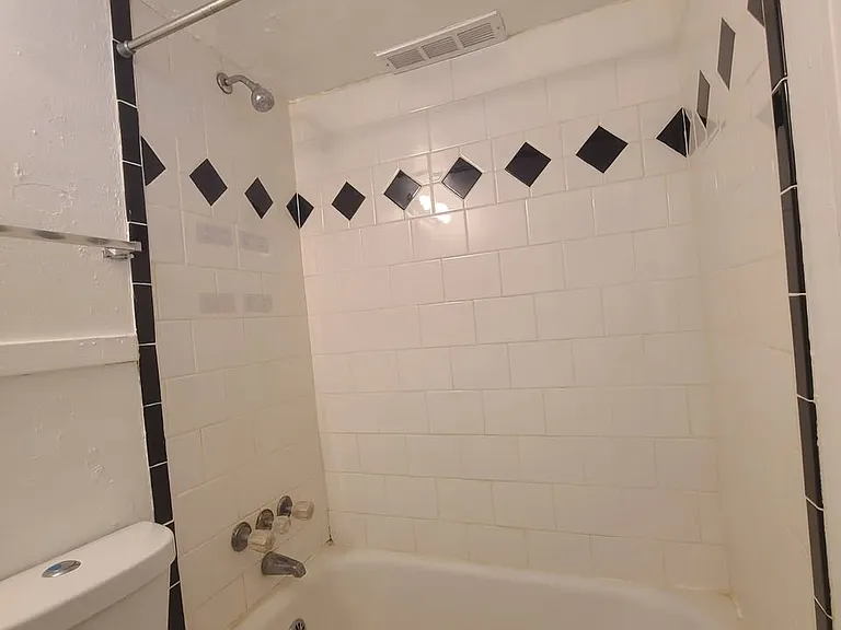 Francesca Apartments — Photo 18