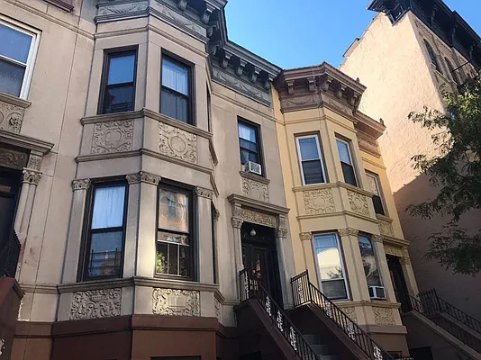 Rented by Premier Metro Realty Corp | media 29