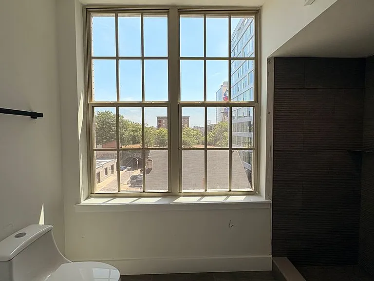 Wood Street Lofts — Photo 36