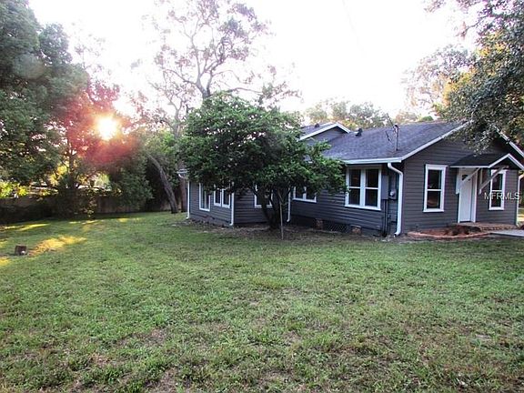 3rd image of 7903 Albania Ave
