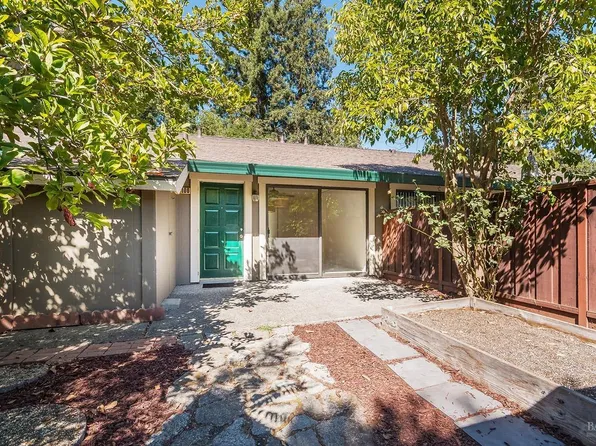 6100 Country Club Drive, Rohnert Park, CA 94928