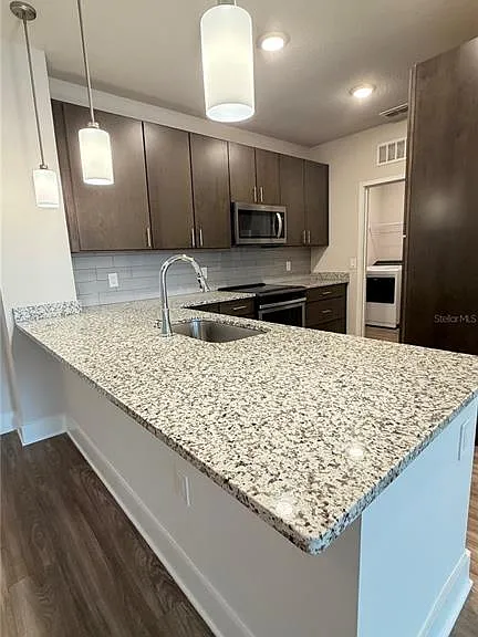 530 Academy Dr #201 — Photo 5