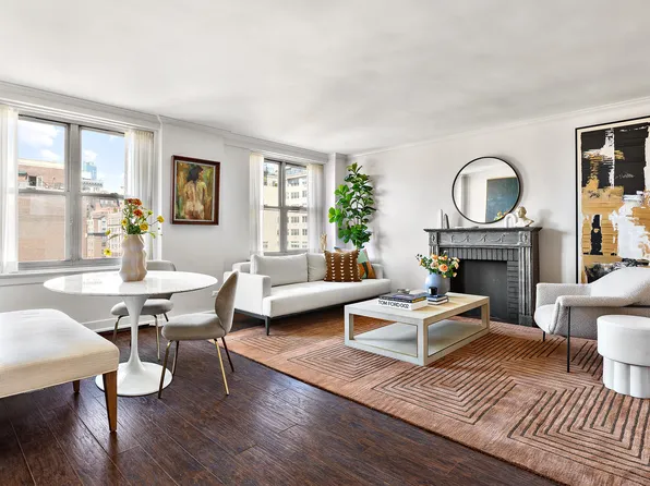 2 5th Avenue image 1 of 8